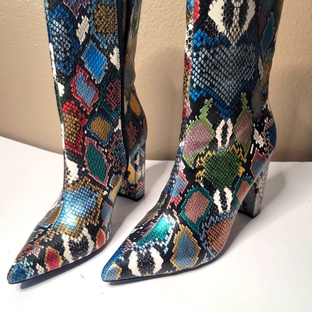 Nwt Women's point Toe Boots sz 10 Bamboo Colorful